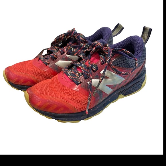Girls New Balance Nitrel Fuel Core sz.13 Pink & Purple All Terrain - Picture 2 of 8